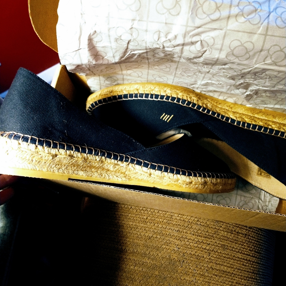 Brand New Viscata Barcelona Navy Blue shoes